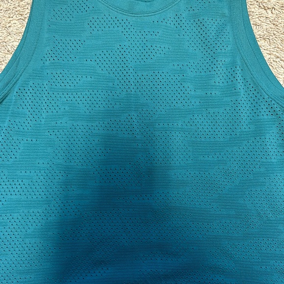 Lululemon Tank - Picture 3 of 3